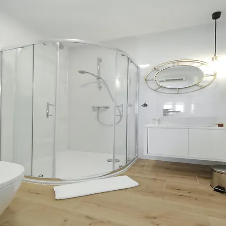 Dalmatia In With Swimming Pool, Cleaning Included