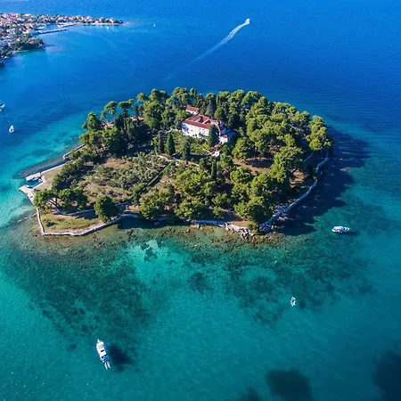 Dalmatia In With Swimming Pool, Cleaning Included Apartment Preko